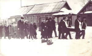 Похороны бабушки, 1983 год, Лениногорск.