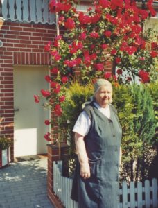 Мама, 2002 год.